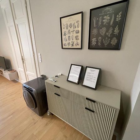 City Center 4! Modern And Cozy 3Br In City Center! Будапеща Екстериор снимка