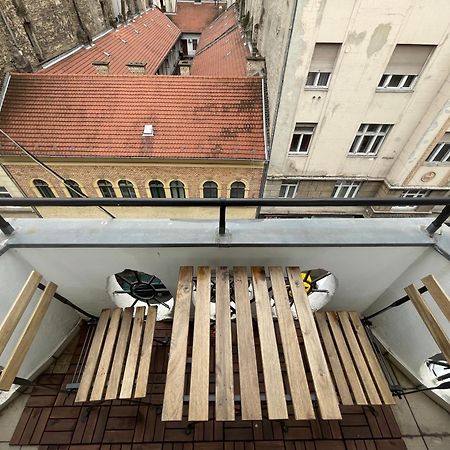 City Center 4! Modern And Cozy 3Br In City Center! Будапеща Екстериор снимка