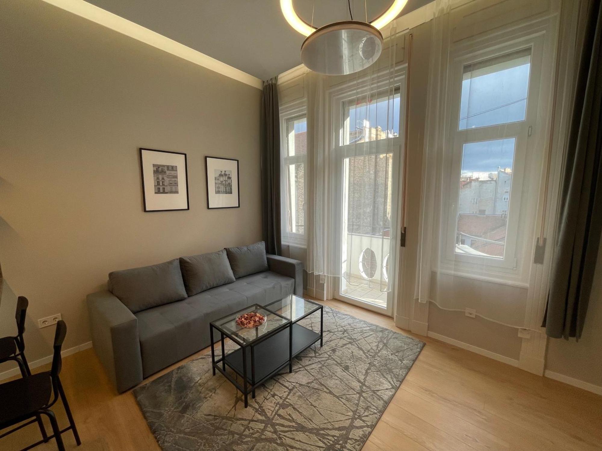 City Center 4! Modern And Cozy 3Br In City Center! Будапеща Екстериор снимка