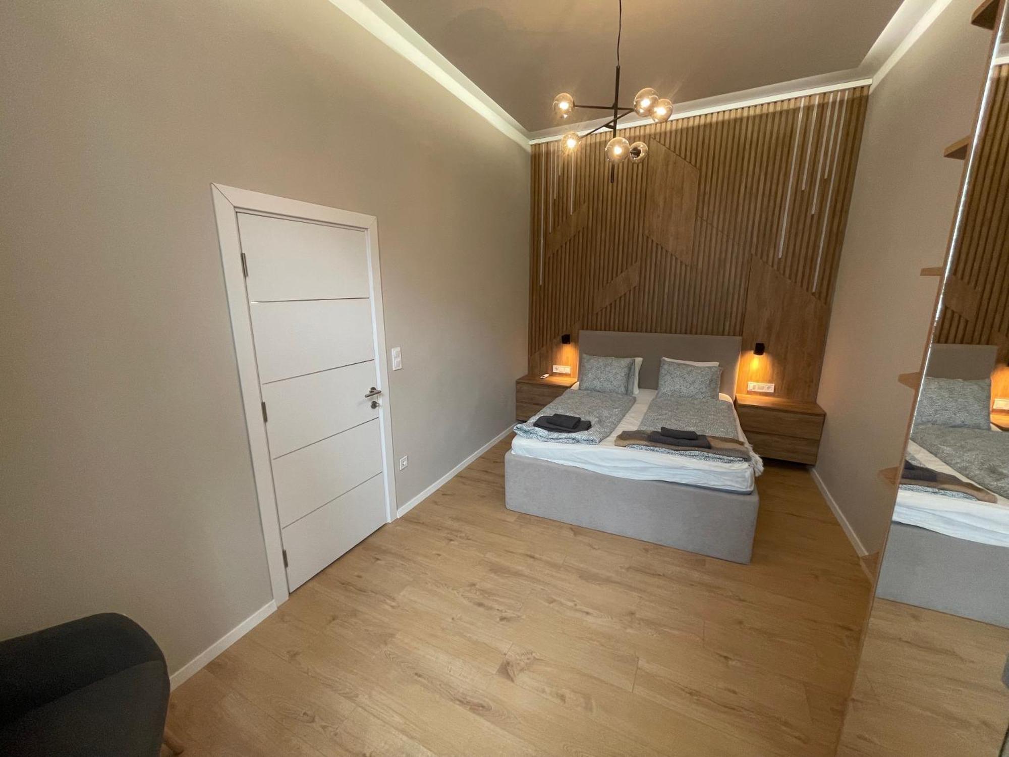 City Center 4! Modern And Cozy 3Br In City Center! Будапеща Екстериор снимка